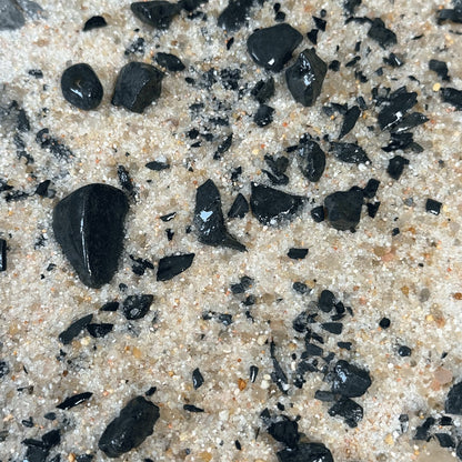 WIO - Black Allure Riverbed